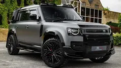 Used 2025 Land Rover Defender SE Dynamic SUV | £63,990 (Fair price)