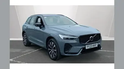 Second-hand Volvo XC60 Plus 197 CP (144 kW) 2023 Gri SUV