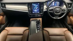 White Used 2021 Volvo V90 Momentum Estate | £19,959 (Good price)
