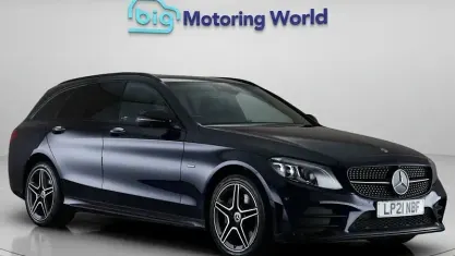 Begagnad Mercedes C300e AMG line 306 HK (225 kW) 2021 Kombi