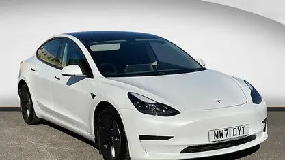 Used Tesla Model 3 Standard Range 208 kW (283 HP) 2021 White Sedan