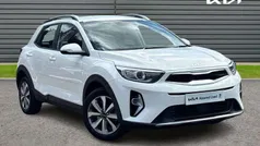 White Used 2022 Kia Stonic 2 SUV | £13,891 (Fair price)