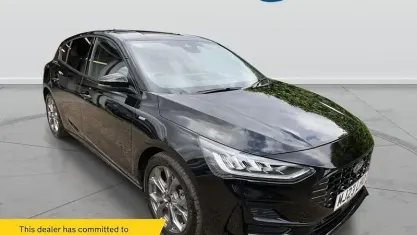 Used Ford Focus ST-Line 125 HP (91 kW) 2023 Black Hatchback