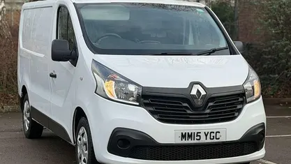 Used Renault Trafic Business 114 HP (83 kW) 2015 White MPV