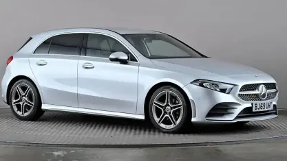 Begagnad Mercedes A180 Executive 116 HK (85 kW) 2019 Silver Halvkombi