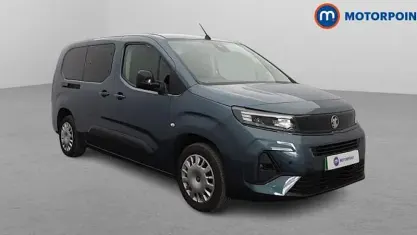 Used Vauxhall Combo Design Edition 100 kW (136 HP) 2026 MPV