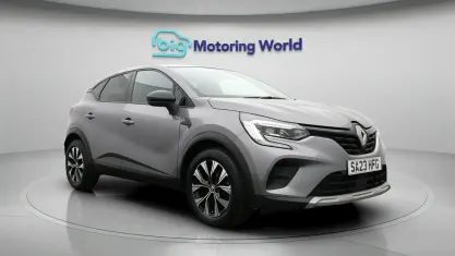 Used Renault Captur Evolution 145 HP (106 kW) 2023 Grey SUV