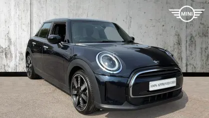 Used Mini Cooper Exclusive 136 HP (100 kW) 2023 Black Hatchback