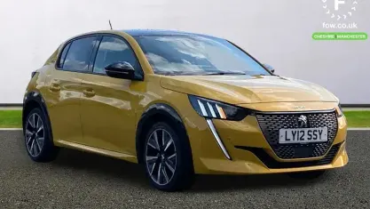 Used Peugeot 208 GT-line 102 HP (75 kW) 2020 Yellow Hatchback