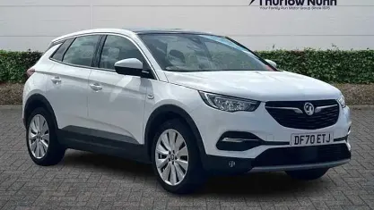 Used Vauxhall Grandland X Elite 131 HP (96 kW) 2020 White SUV