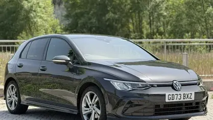 Używany VW Golf VIII R-line 131 KM (96 kW) 2024 Szary Hatchback