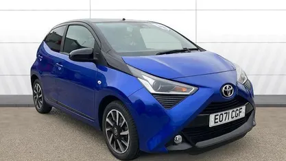 Used Toyota Aygo Trend 72 HP (52 kW) 2021 Blue Hatchback