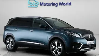 Used Peugeot 5008 Allure 131 HP (96 kW) 2019 Green SUV