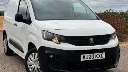 Used Peugeot Partner S 131 HP (96 kW) 2020 White MPV