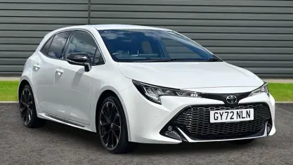 Used Toyota Corolla Sport 184 HP (135 kW) 2022 White Hatchback