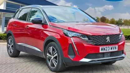 Used Peugeot 3008 Allure+ 131 HP (96 kW) 2023 Red SUV