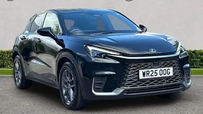 Used Lexus LBX 136 HP (100 kW) 2025 Black SUV