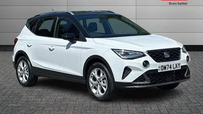 Used 2025 Seat Arona FR SUV | £17,640 (Fair price)