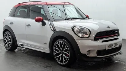 Used Mini John Cooper Works 218 HP (160 kW) 2015 White Hatchback