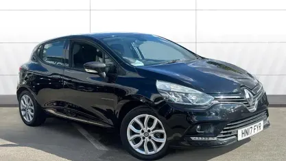 Used Renault Clio Dynamique 90 HP (66 kW) 2017 Black Hatchback