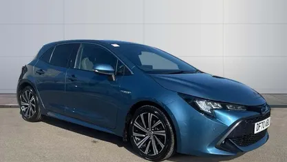 Used Toyota Corolla Design 122 HP (89 kW) 2022 Hatchback