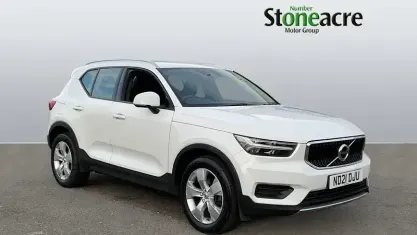 Used Volvo XC40 Momentum 163 HP (119 kW) 2022 White SUV