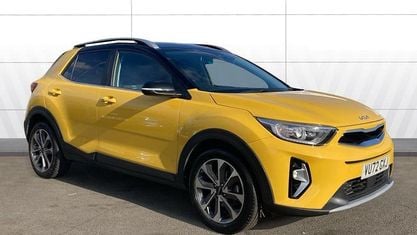 Używany Kia Stonic 120 KM (88 kW) 2022 Żółty SUV