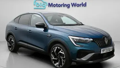 Begagnad Renault Arkana Esprit Alpine 145 HK (106 kW) 2024 Blå SUV