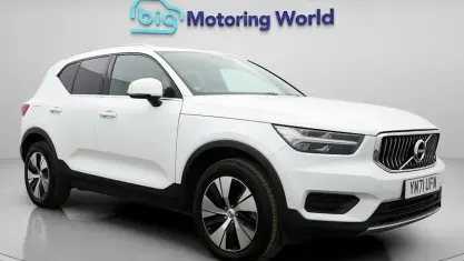 Begagnad Volvo XC40 Inscription 211 HK (155 kW) 2021 Vit SUV