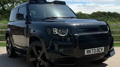 Used Land Rover Defender HSE 249 HP (183 kW) 2024 SUV