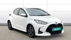 White Used 2022 Toyota Yaris Hybrid Design Hatchback | £15,319 (Fair price)
