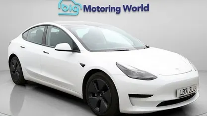 Used Tesla Model 3 Standard Range Plus 222 kW (302 HP) 2021 Sedan