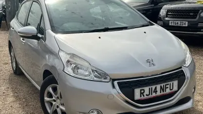 Used Peugeot 208 Active 82 HP (60 kW) 2014 Silver Hatchback