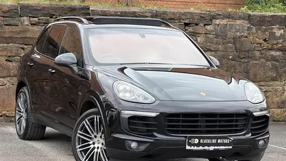 Used Porsche Cayenne Platinum Edition 262 HP (192 kW) 2017 SUV
