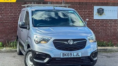 Used Vauxhall Combo Edition 102 HP (75 kW) 2019 MPV