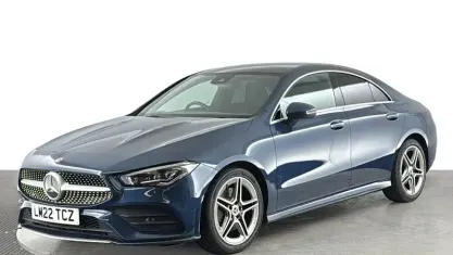 Begagnad Mercedes CLA200 AMG Line Premium Plus 163 HK (119 kW) 2022 Sedan