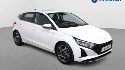 Used Hyundai i20 Ultimate 101 HP (74 kW) 2025 White Hatchback