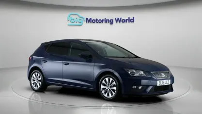 Used Seat Leon Ecomotive 116 HP (85 kW) 2018 Blue Hatchback