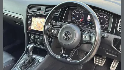 Used 2019 VW Golf VII R Hatchback | £24,099 (Fair price)