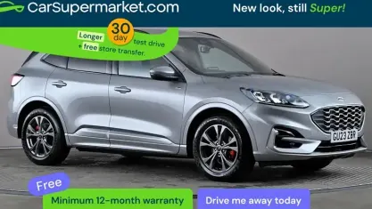 Usado Ford Kuga ST-Line 190 HP (139 kW) 2023 Prateado SUV