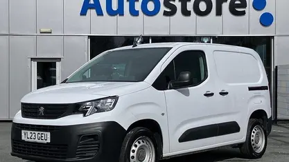 Used Peugeot Partner Premium 102 HP (75 kW) 2023 MPV