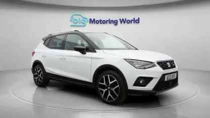 Used Seat Arona FR 110 HP (80 kW) 2021 White SUV