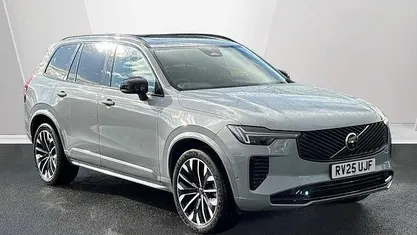 Used Volvo XC90 Plus 250 HP (183 kW) 2025 SUV