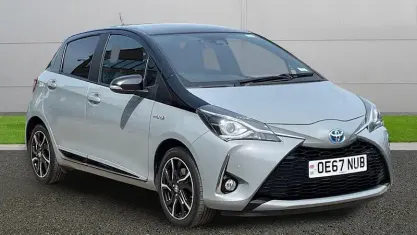 Używany Toyota Yaris Hybrid 101 KM (74 kW) 2017 Hatchback