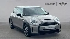Used 2022 Mini Cooper S Classic Hatchback | £22,995 (Fair price)