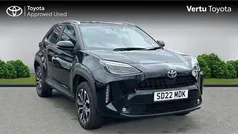 Used 2022 Toyota Yaris Cross Design SUV | £20,572 (Fair price)
