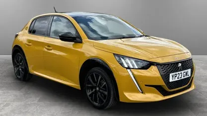 Used Peugeot 208 GTi 131 HP (96 kW) 2023 Yellow Hatchback
