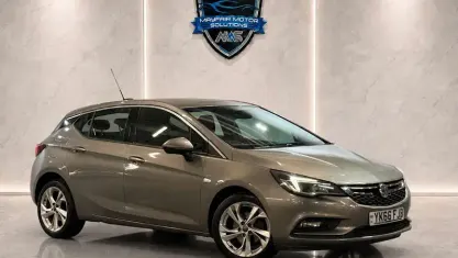 Used Vauxhall Astra SRi 101 HP (74 kW) 2017 Grey Hatchback
