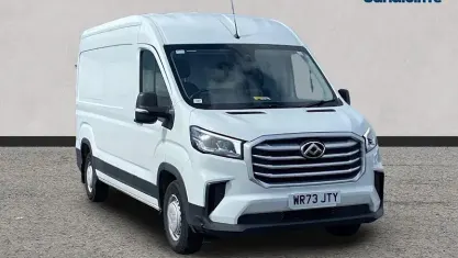 Usado Maxus V90 150 HP (110 kW) 2024 Van
