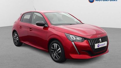 Second-hand Peugeot 208 Allure+ 131 CP (96 kW) 2023 Roșu Hatchback